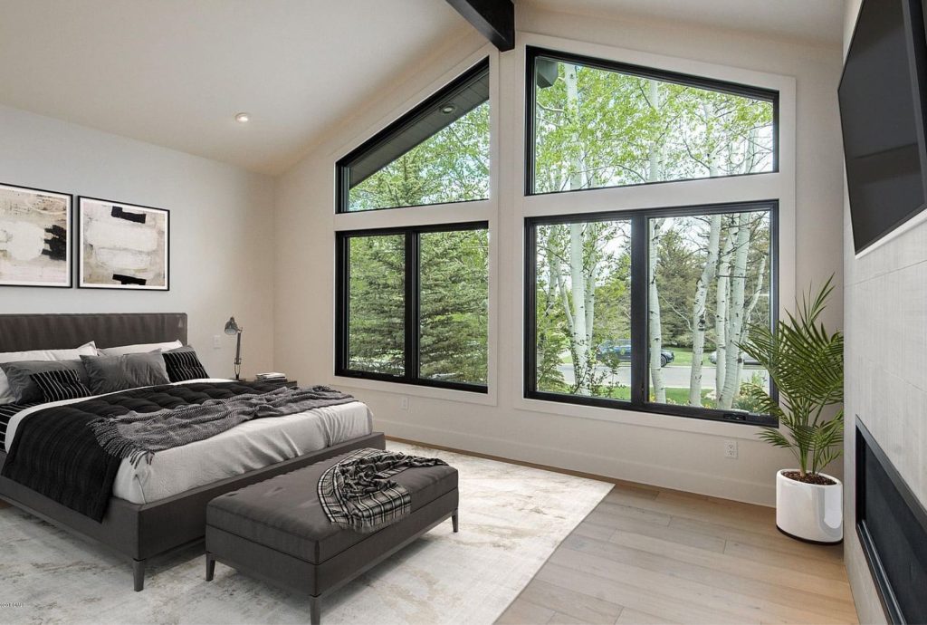 79 Thaynes bedroom - architectural design by Elliott Workgroup