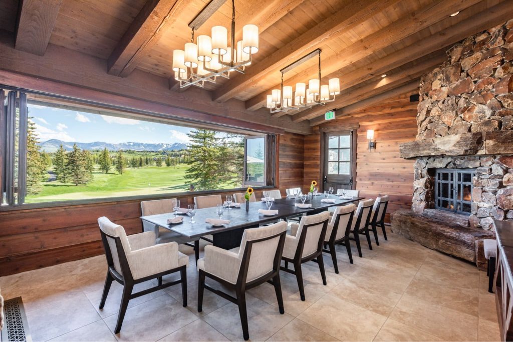 Glenwild dining - architectural design by Elliott Workgroup