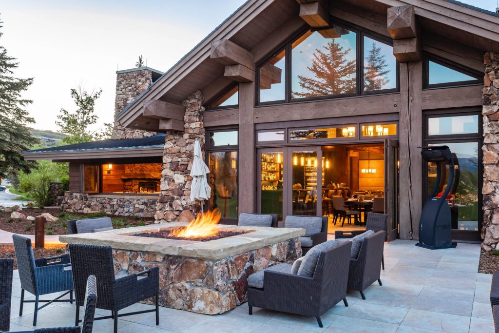 Glenwild patio - architectural design by Elliott Workgroup