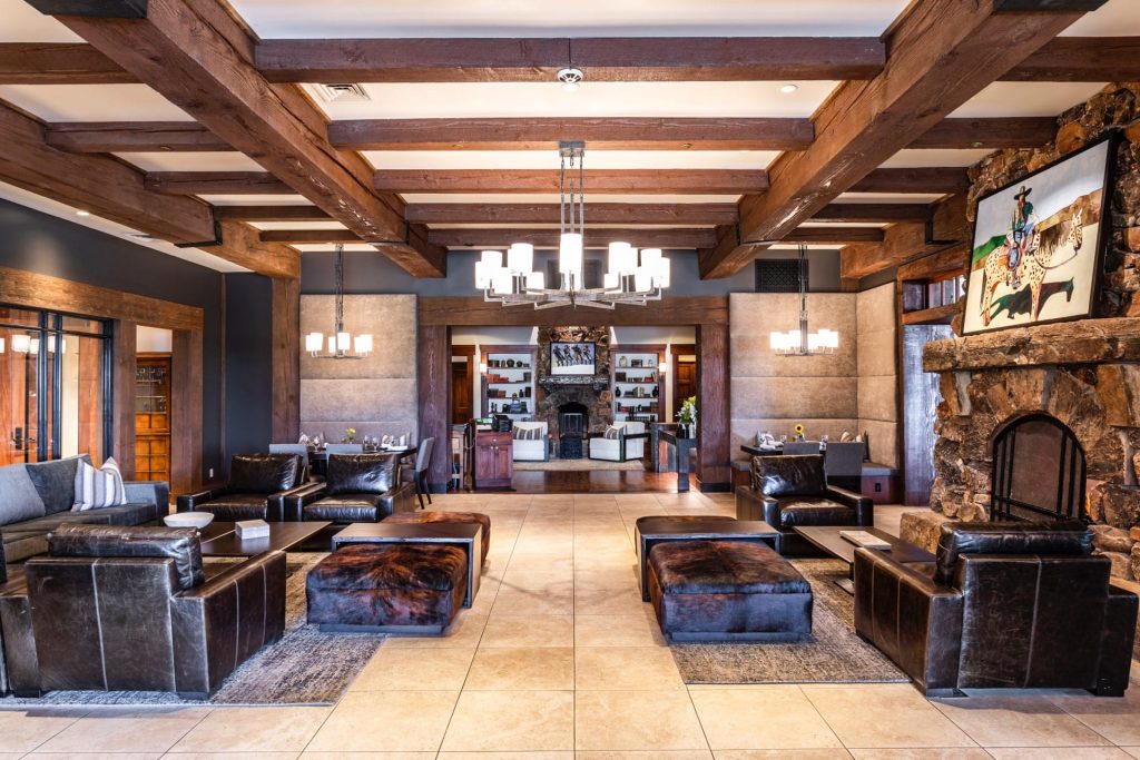 Glenwild lounge - architectural design by Elliott Workgroup